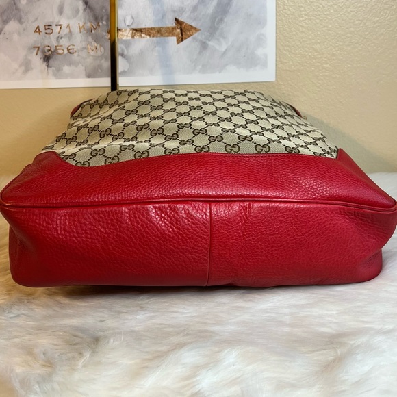 Authentic Gucci Bamboo Shoulder Bag - Picture 8 of 15